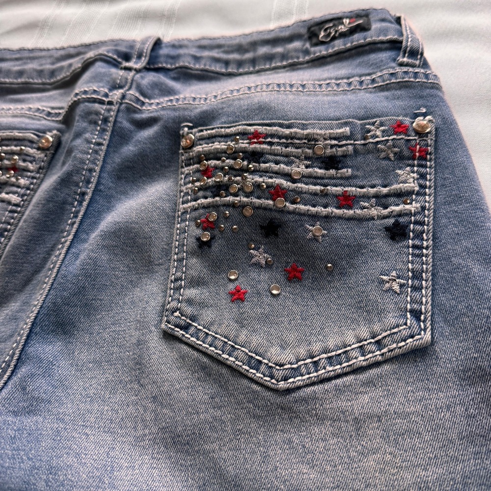 Earl Jean Women Blue Denim Capri Jeans Star Rhinestone Embellished Size 8 - Picture 2 of 11